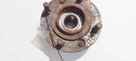 Mitsubishi Space Star Rear wheel hub