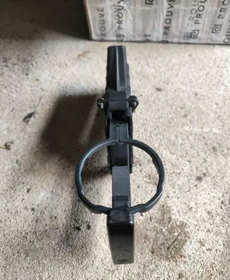 Cup holder front