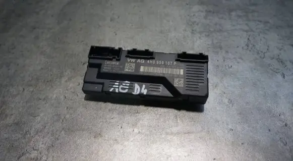 Audi A8 S8 D4 4H Tailgate/trunk control unit/module 4H0959107P