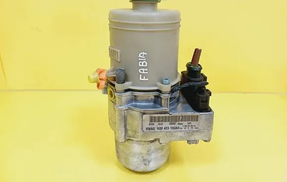 Skoda Fabia Mk1 (6Y) Power steering pump 6Q0423155AD