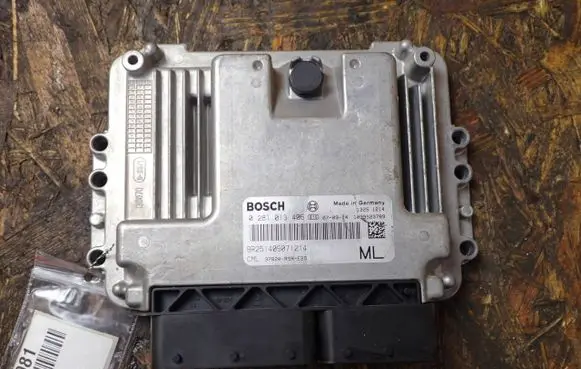 Honda Civic Engine control unit/module 0281013406