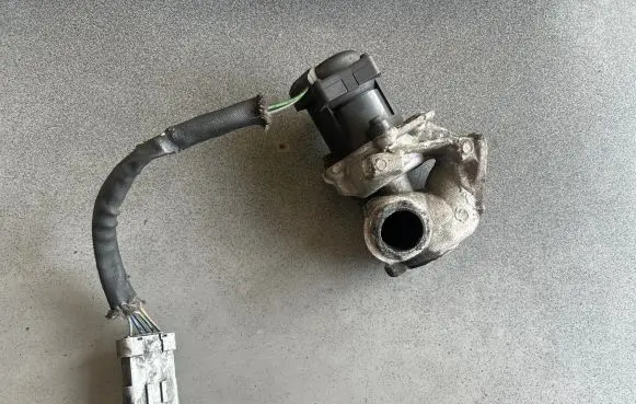 Ford Focus EGR valve 9654818180 215989528