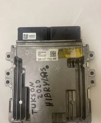 Hyundai Tucson TL Engine control unit/module 391992U100