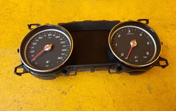 Mercedes-Benz E W213 Speedometer (instrument cluster) A2139000421