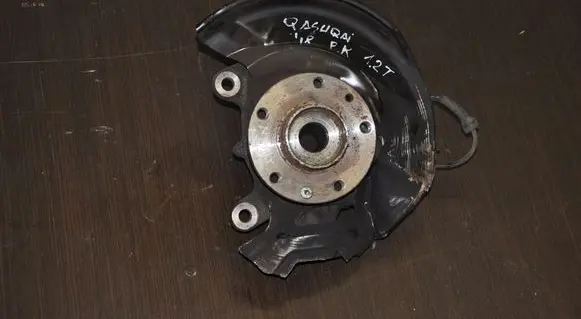 Nissan Qashqai Front wheel hub KLE1115