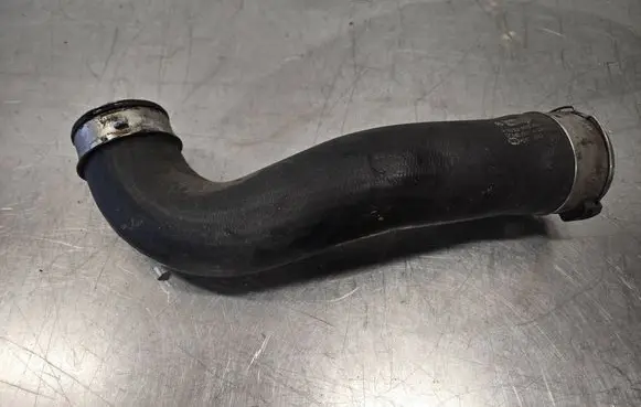 Mercedes-Benz ML W166 Intercooler hose/pipe A1665280000 A1665280182