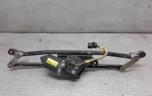 Hyundai Santa Fe Front wiper linkage and motor 9811026100