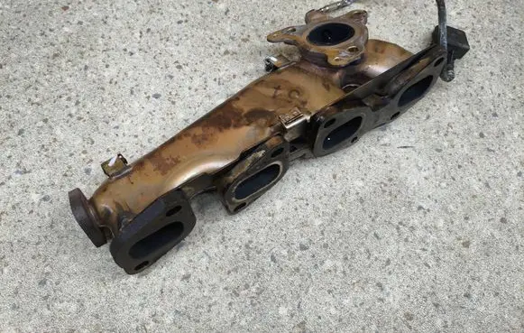 Mercedes-Benz C W205 Exhaust manifold 