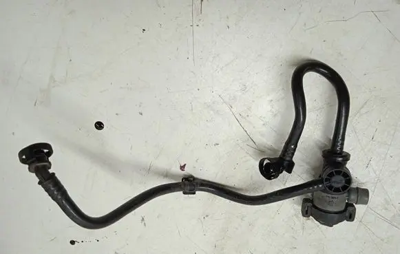 BMW 5 F10 F11 Vacuum line/pipe/hose 19637510