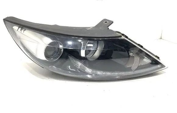 KIA Sportage Headlight/headlamp 92102-3U250