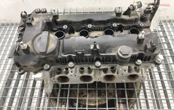 Hyundai i30 Engine head G4LG