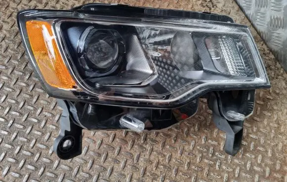 Jeep Grand Cherokee Headlight/headlamp 68289234AD