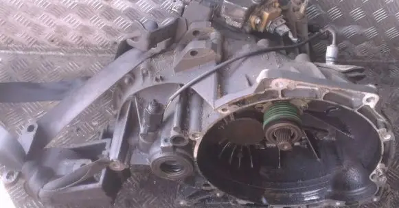 Ford Mondeo MK II Manual 5 speed gearbox 97zt7f096da nenustattyta