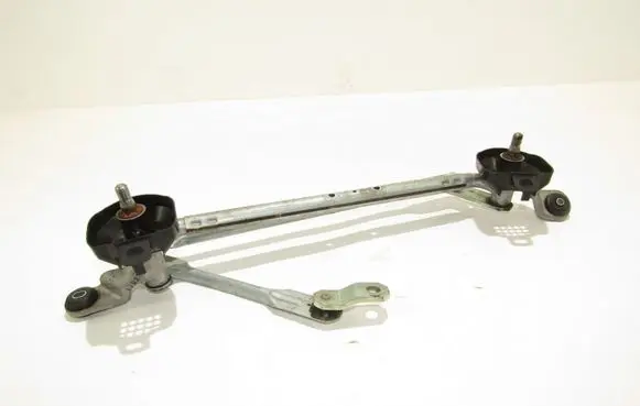 Mitsubishi Space Star Front wiper linkage and motor kodo