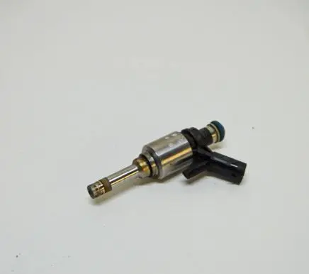 Audi A5 Fuel injector 06L906036AA