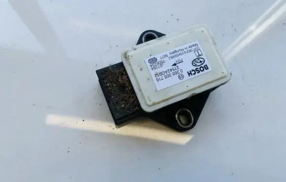 Subaru Legacy ESP acceleration yaw rate sensor 0265005716 27542ag012
