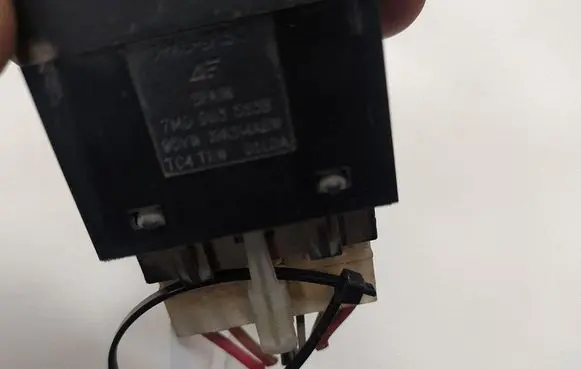 Ford Galaxy Seat heating switch 7M0963563B 95VW19K314ABW