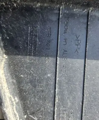 Porsche Macan (95B) (B) pillar trim (top) 95B867293