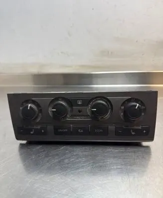 Audi A6 S6 C6 4F Climate control unit 4F1820043G 4F0910043 5HB00883431