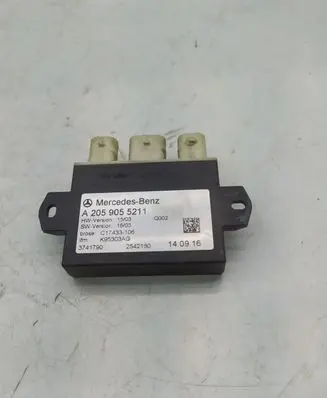 Mercedes-Benz C W205 Tailgate/trunk control unit/module A2059055211
