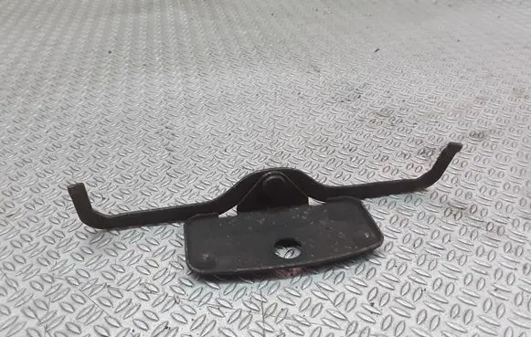 BMW 5 E60 E61 Front brake pad spring 