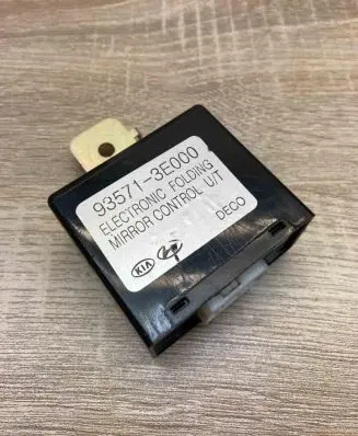 KIA Sorento Wing mirror control module 935713E000 foldingmirror