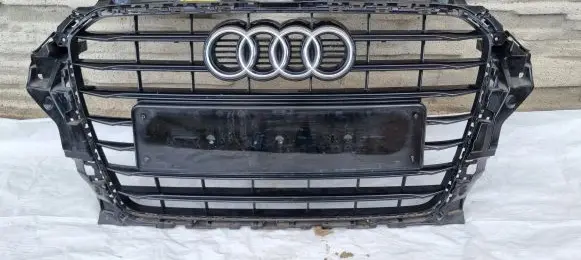 Audi A3 S3 8V Front bumper upper radiator grill 8V5853651
