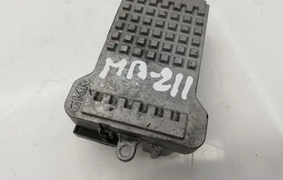 Coolant fan relay