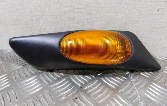 Iveco Daily 35 - 40.10 Front fender indicator light 500322577 504104561