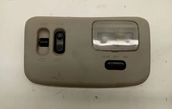 Nissan X-Trail T30 Front seat light