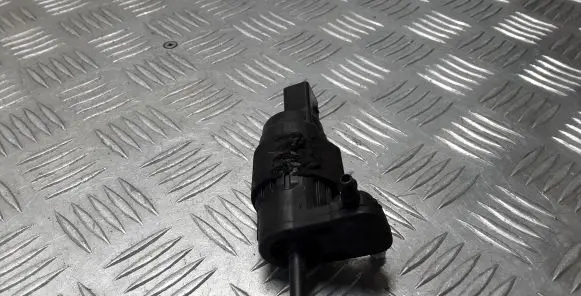 Audi A6 S6 C8 4K Windscreen/windshield washer pump 8K9955647