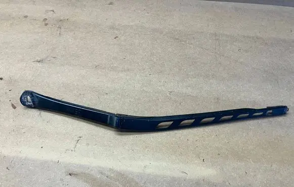 BMW 5 E60 E61 Front wiper blade arm 
