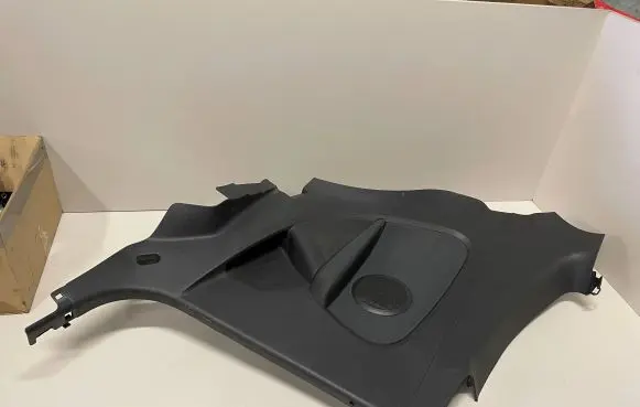 Renault Megane III Coupe rear side trim panel 156043572A