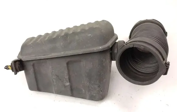 Chrysler 300M Air filter box 4591128