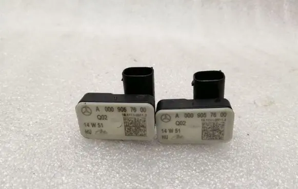 Mercedes-Benz S C217 Airbag deployment crash/impact sensor A0009057600