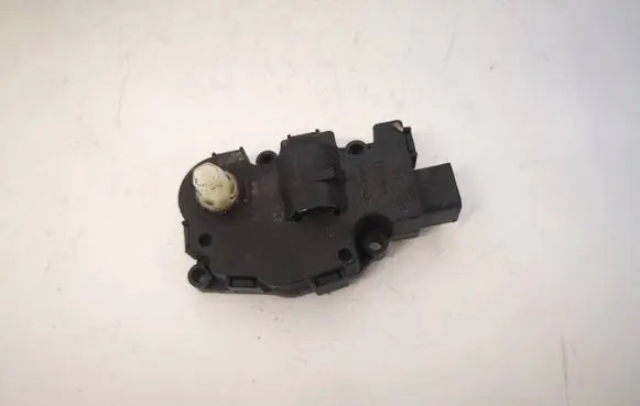 Audi A4 S4 B8 8K Air flap motor/actuator 412650750