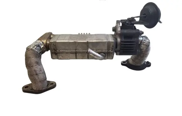 Mazda 6 EGR valve cooler R2AA20304