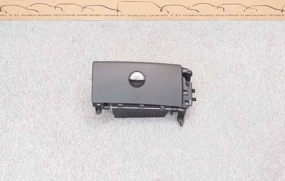 Mini Cooper Countryman R60 Glove box lid/cover 9801438