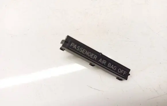 Passenger airbag on/off switch