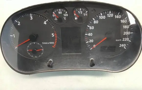 Audi A3 S3 8L Speedometer (instrument cluster) 8L0919880