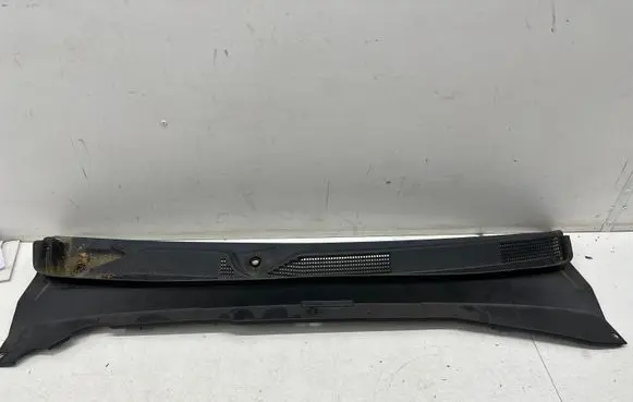 Jeep Compass Wiper trim 5UT10TRMAA