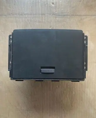 Chevrolet Captiva Glove box TBX28
