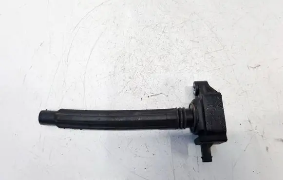 High voltage ignition coil