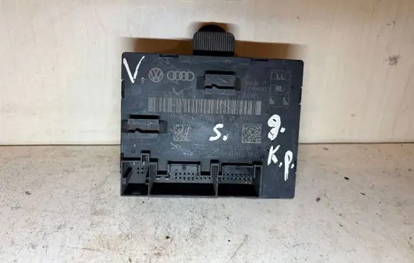 Skoda Superb B6 (3T) Door control unit/module 8X0959795B