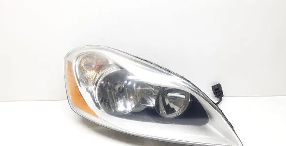 Volvo XC60 Headlight/headlamp 30763146 89902803