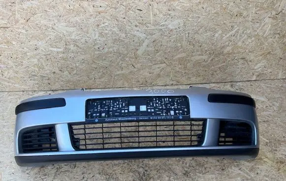 Volkswagen Golf V Front bumper