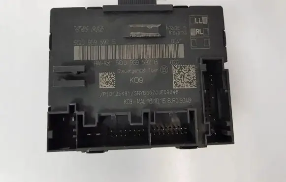 Volkswagen Polo IV 9N3 Trunk lid opening control unit 