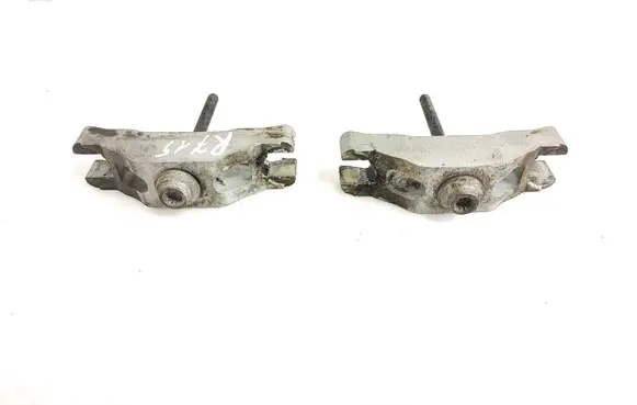 Volkswagen Transporter - Caravelle T5 Fuel Injector clamp holder 03L216 V300