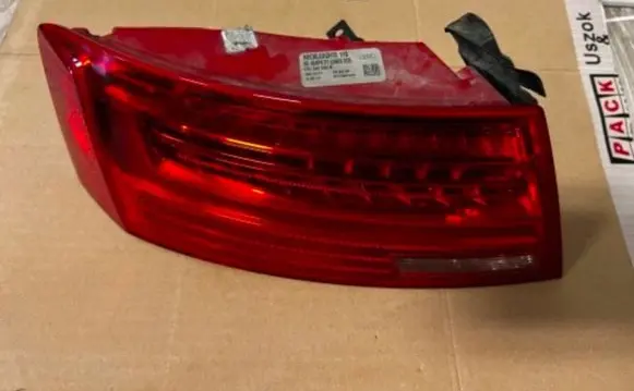 Audi A5 8T 8F Rear/tail lights 8T0945095H
