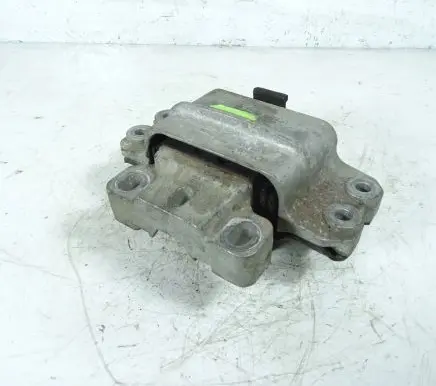 Skoda Octavia Mk2 (1Z) Gearbox mounting bracket 1X0199555